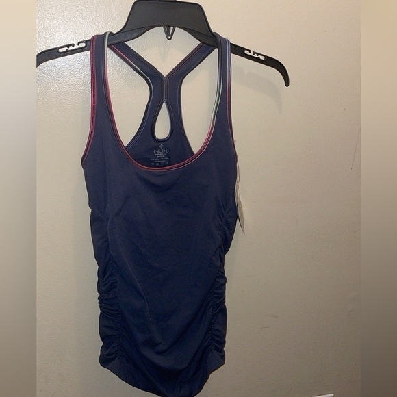NUX Tank Size Medium NWT - Picture 2 of 3